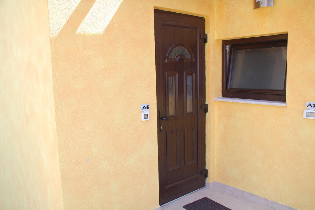 Villa Alpa Umag Exterior foto