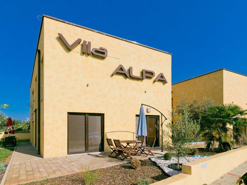 Villa Alpa Umag Exterior foto